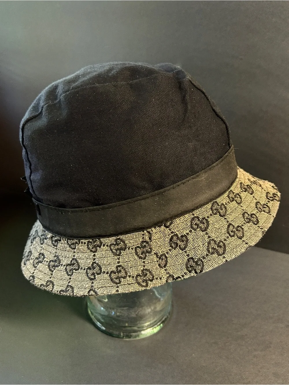 Authentic Gucci Bucket Hat - Men - Size L - Great Condition